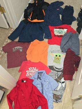 Boys Bundle Size 5/6 Clothing 14 Items